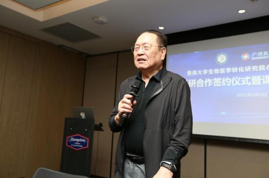 ny06_474838.jpg yy5.jpg